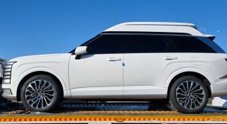 Hyundai Palisade High Roof lộ ảnh thực tế: Thiết kế trần cao, nội thất chuẩn VIP